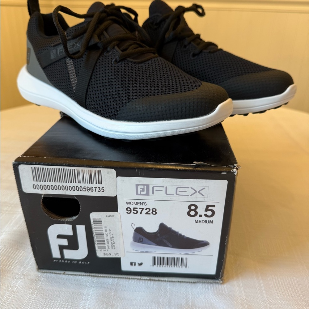 FootJoy Flex Women's Black and White Golf Shoes